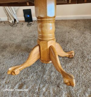 v154- Vintage Oak Dining Table w/ Claw Feet. - Image 4