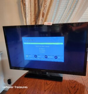 v155- Insignia 32 inch LED TV. No remote. Tested/works