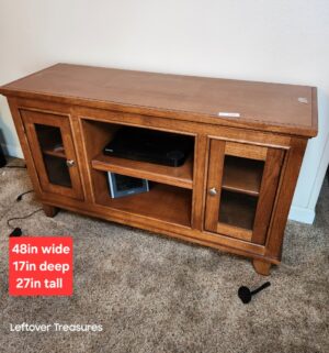 v156- Modern TV Stand
