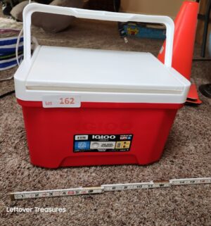 v162- Igloo Laguna 9 personal cooler