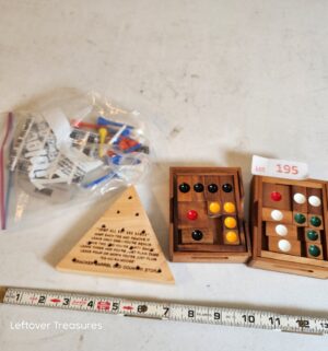 v195- wooden puzzle games