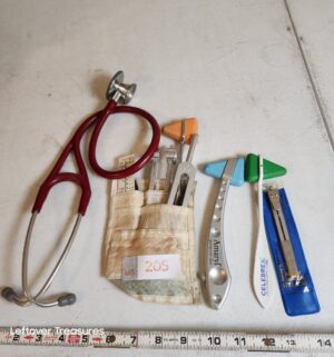 v205- clinical medical examination instruments
