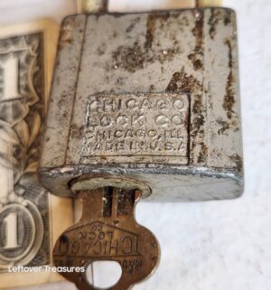 v222- Mount Rushmore Dollar, Skeleton keys, Antique Lock - Image 3