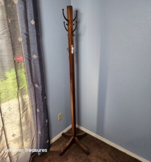 w3- solid wood Amish Mission style coat rack