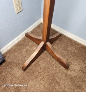 w3- solid wood Amish Mission style coat rack - Image 3