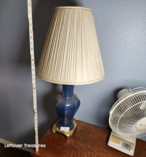 w4- Table Lamp