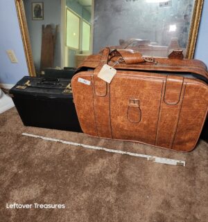 w11- Vintage File Case, Vintage Suitcase