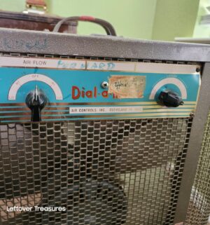 w39- 1950s Rex Air Controls Inc. Dial-O-Vent. Still works - Image 3