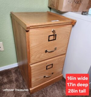 w40- File Cabinet w/ key