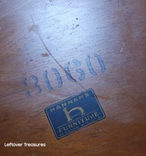 w47- vintage 1920s Hannahs Furniture radio table - Image 5