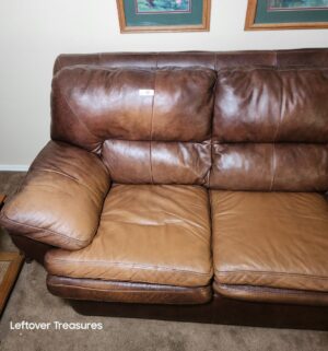w52- Faded cushion sofa w/ pull out couch - Image 3
