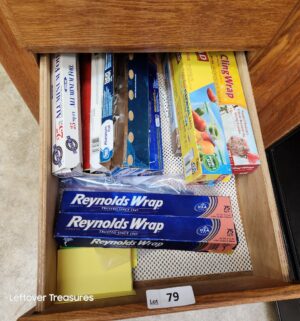 w79- contents of the kitchen cabinets - Image 5