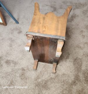w94- antique magazine rack - Image 3