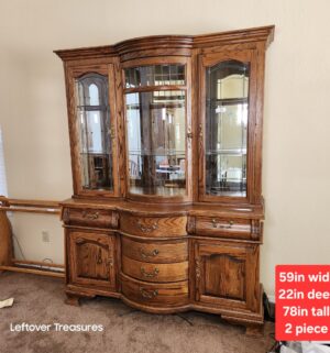w98- 2 Piece China Hutch by Reel Furniture. Curved Glass. Serpentine Front. 1 Side Glass panel missing