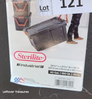 w121- Sterilite Industrial 40 Gal rolling totes - Image 3
