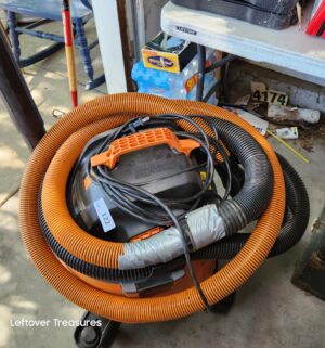 w122- large ridgid shop vac. Tested/works - Image 3
