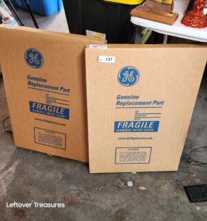 w137- GE Oven Racks. WB48T10095