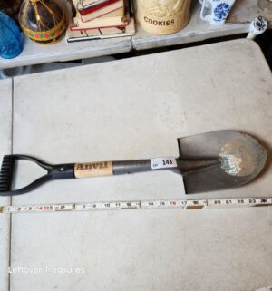 w143- Anvil Shovel