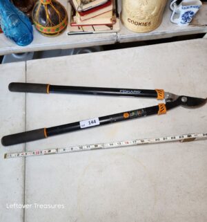 w144- Fiskars Lopper