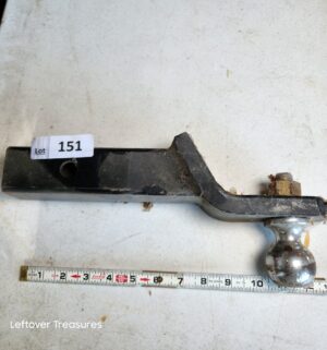 w151- masterlock towing hitch