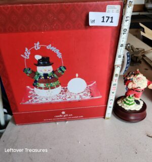 w171- snowman, santa figurine