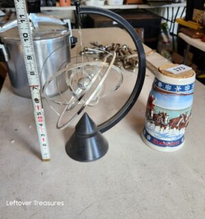 w173- Corona Kinetic Desk toy, budweiser stein