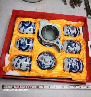 w179- vintage dragon tea set