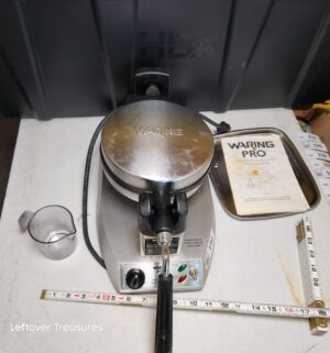 w190- Waring Pro Waffle Iron