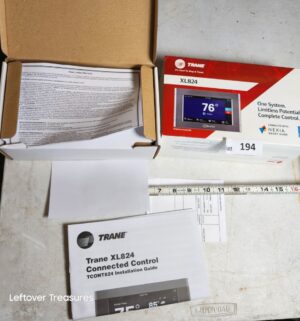 w194- Trane XL824 Thermostat Panel