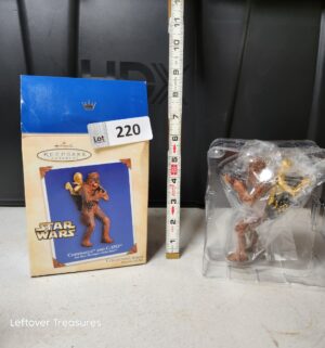 w220- Star Wars Chewbacca, C-3PO hallmark keepsake