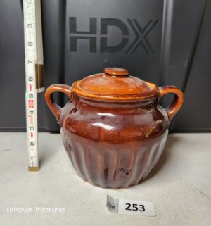 w253- vintage 1970s USA pottery brown drip bean pot canister