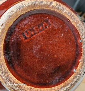 w254- vintage brown glazed ceramic bean pot with a lid - Image 3