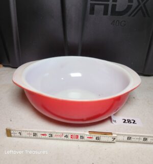 w282- Red Pryex 2qt mixing bowl