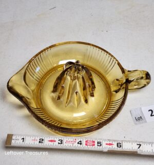 w286- vintage amber depression glass citrus reamer