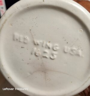 w287- Red Wing USA Pottery Vase 1625 - Image 3