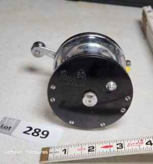 w289- Vintage Penn Long Beach 60 conventional saltwater fishing reel