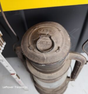 w295- Dietz No 2 Lantern - Image 3