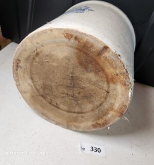 w330- 3 Gallon Western Stoneware crock featuring a blue leaf design - Image 4