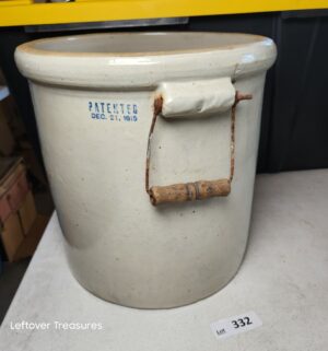 w332- 5-gallon stoneware crock by Red Wing Union Stoneware Company 1915 - Image 3