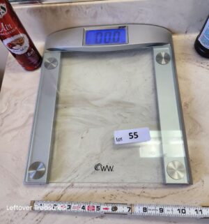 x55- Weight Watchers scale. Works