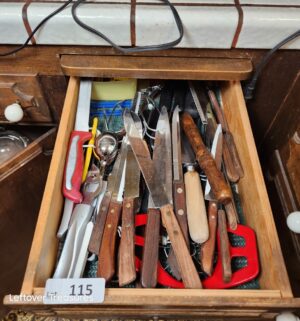 x115- contents of the kitchen drawers, buyer to pack and load