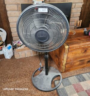 x127- Lasko Floor Fan