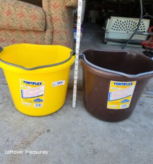 x164- Fortiflex feed buckets