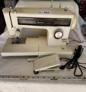 x191- Kenmore Ultra Stitch 12 model 158.1561281