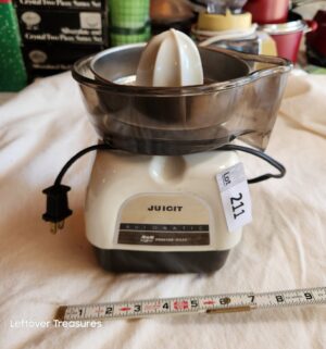 x211- Vintage SCM Juicer