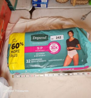 x242- Sealed Depend size Small