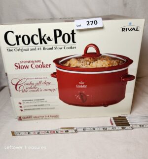 x270- Crock pot Slow Cooker in the box