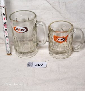 x307- vintage A&W Root Beer glass mugs