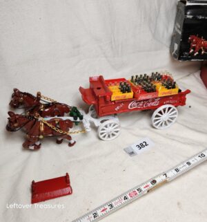x382- vintage-style Coca-Cola cast iron horse-drawn wagon toy - Image 4