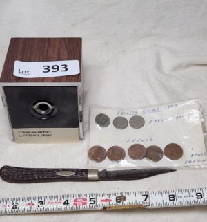 x393- Realistic Litekube, English Coins, Case Knife